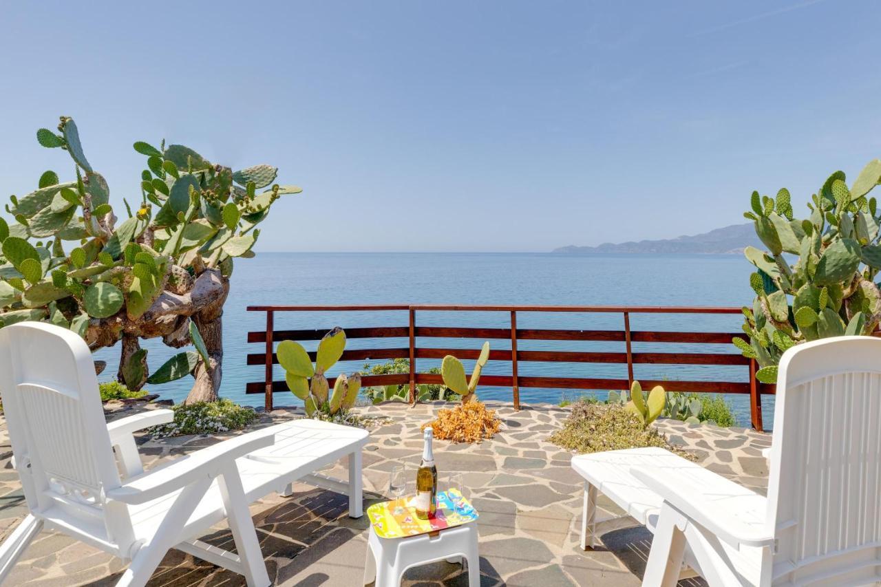 Вилла La Terrazza Sul Mare Магомадас Экстерьер фото